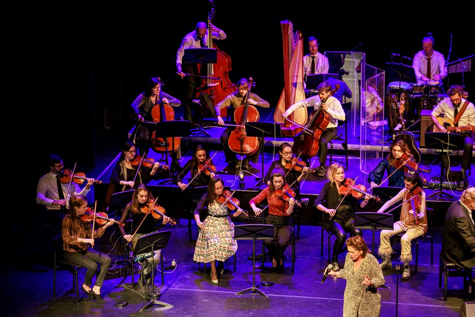 Frederique Spigt & Annette Malherbe met Noord Poolorkest. Solo Lame Sonore en Cello